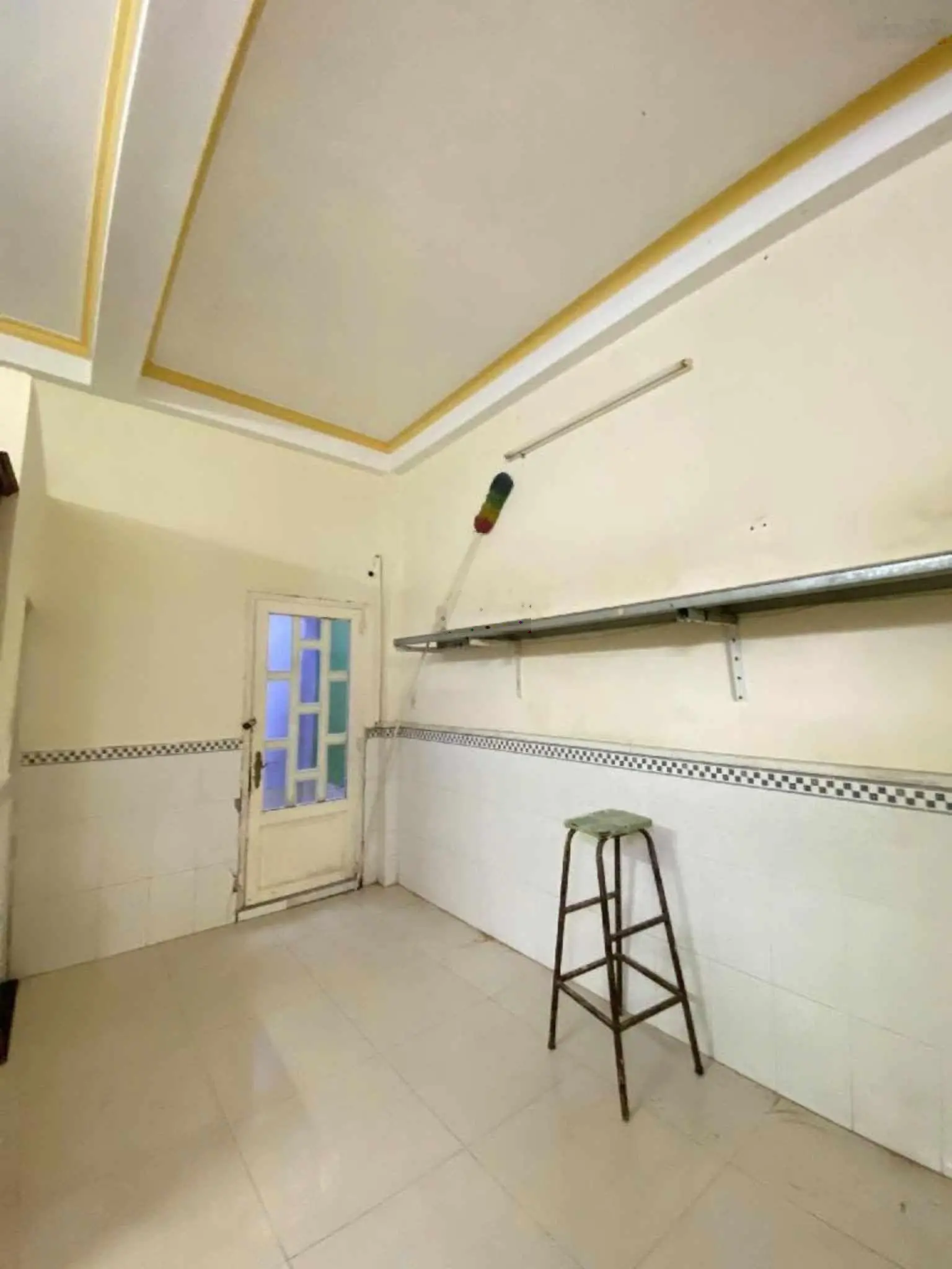 Bán nhà gấp chủ ngộp bank Quận 8 - hẻm xe hơi - nhà mới đẹp - ngang 5.8m - 86m2 - chỉ 6.1 ty