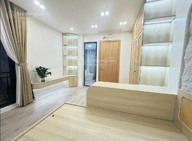 Nhà phố Giáp Bát - Lô góc - cách đường ô tô 15m - sổ nở hậu