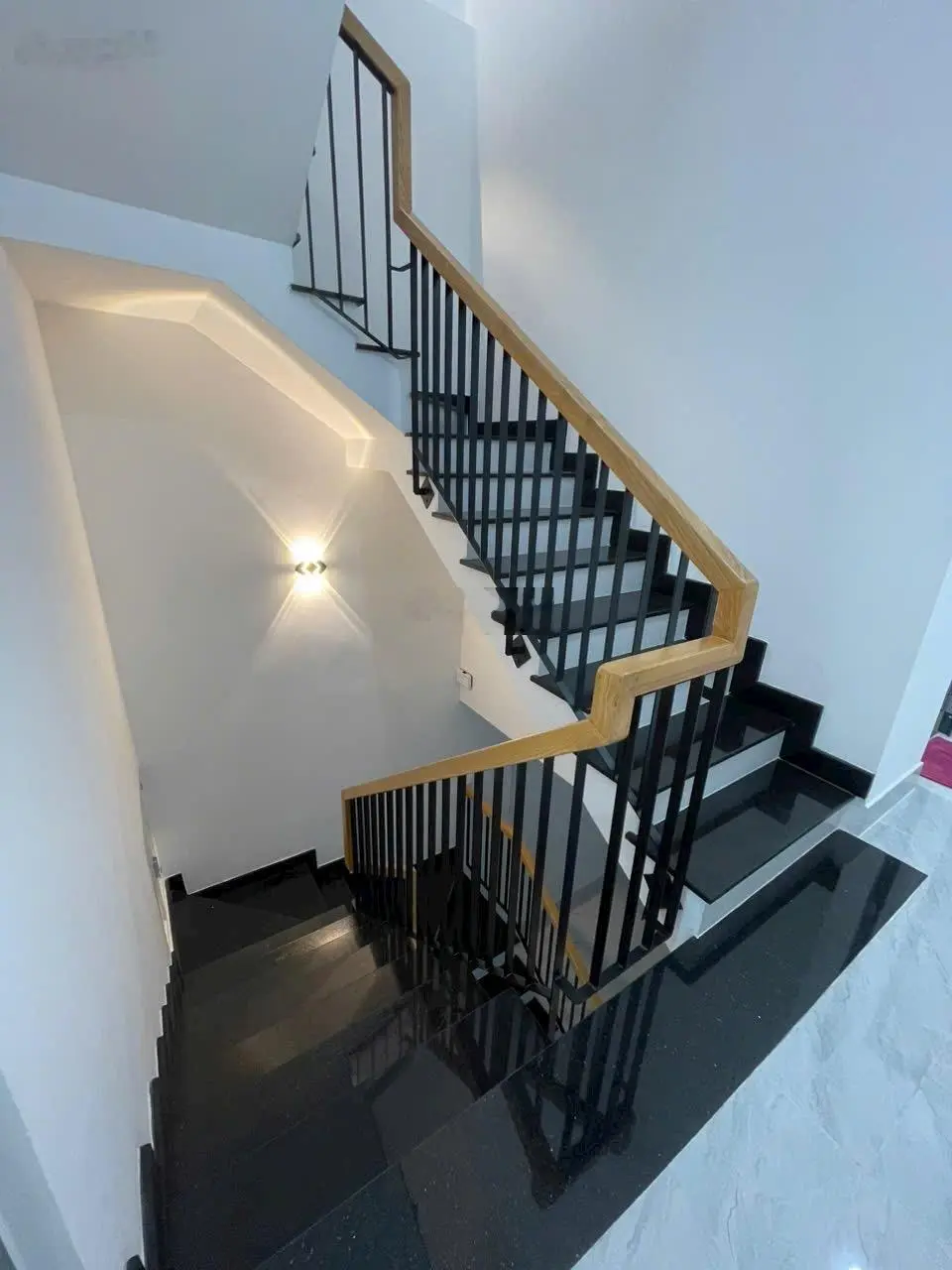 Bán nhà HXH 8m có lề láng nhựa sạch đẹp 4 tầng DT: 55m2 3PN 3wc Trương Văn Thành, Hiệp Phú, Q9