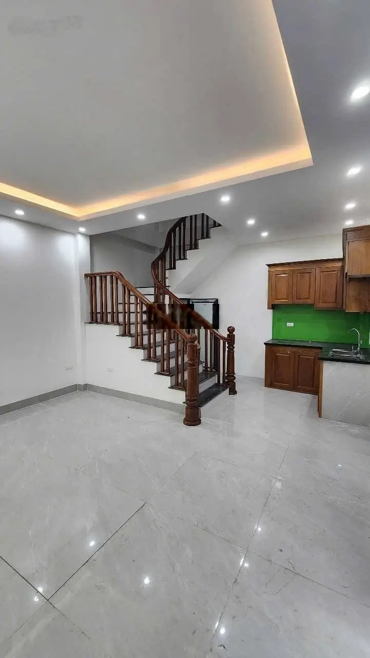 Nhà đẹp Tây Mỗ, 42m2, 5 tầng, ô tô vào cửa, 6.X tỷ, lh 0948485999