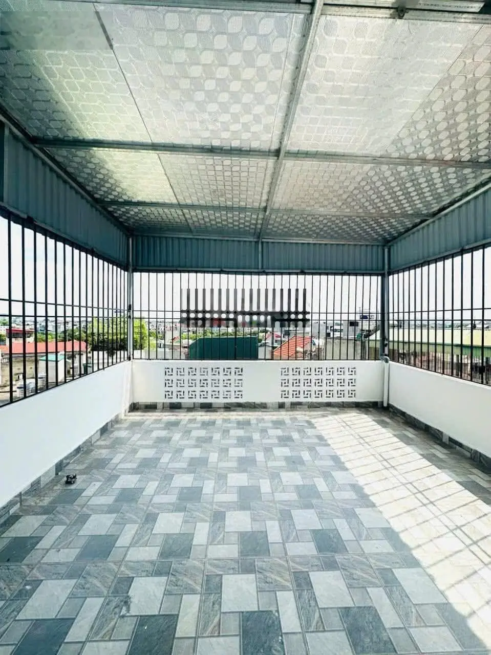 Bán nhà riêng Thạch Bàn 40m2 x 6 tầng thang máy gara ô tô cách 10m ra ô tô tránh TT Đăng Kiểm