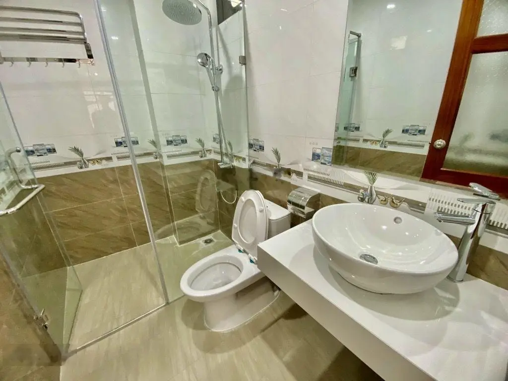 Nhà Phú Diễn mới tinh 30m x 5T hơn 4 tỉ, Mặt tiền đẹp ngõ vào nhà thông thoáng