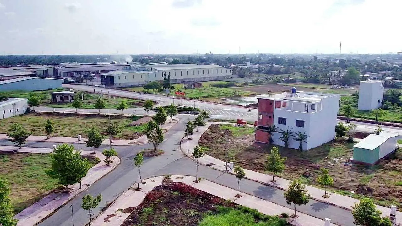 Mở bát đầu tháng 8 chính chủ cần bán gấp lô nền đất đẹp tại trung tâm Huyện Thủ Thừa Tỉnh Long An