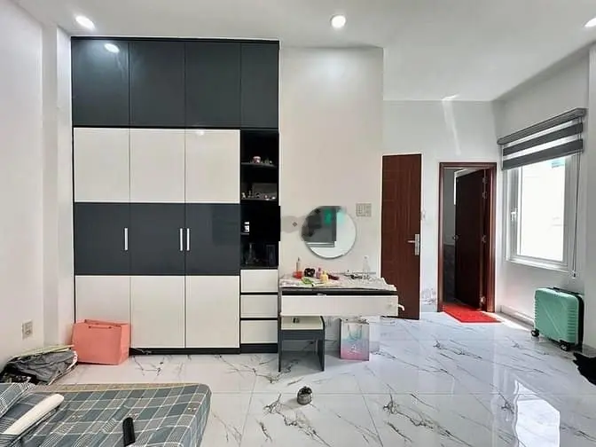Nhà mới 5 tầng ở ngay, HXH 1 trục đường Nguyễn Văn Đậu, chỉ 8 tỷ TL