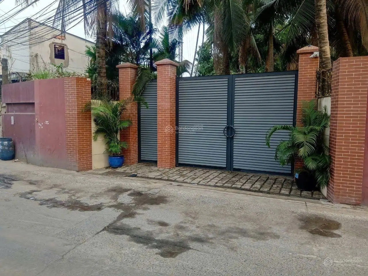 Bán khu sinh thái độc nhất dĩ an hơn 4.130m2 thổ cư 3 biệt thự pháp bộ sưu tập đồ cổ ngàn năm