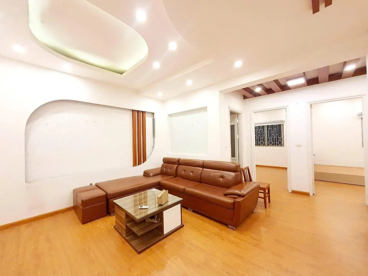 Bán gấp căn 2PN2VS 86m2 full nội thất. Tòa C4 Nguyễn Cơ Thạch. Liên hệ 0357 536 ***