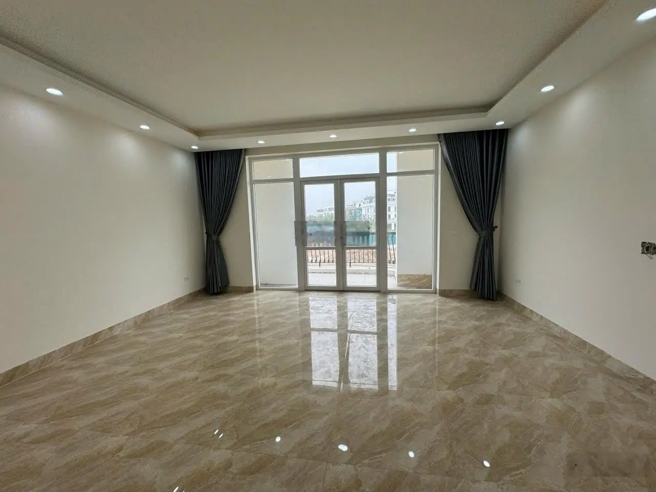 Chính chủ cần bán căn mặt đường Lê Quang Đạo kéo dài, cạnh ngã tư lớn, 118m vỉa hè lớn giá 48 tỷ