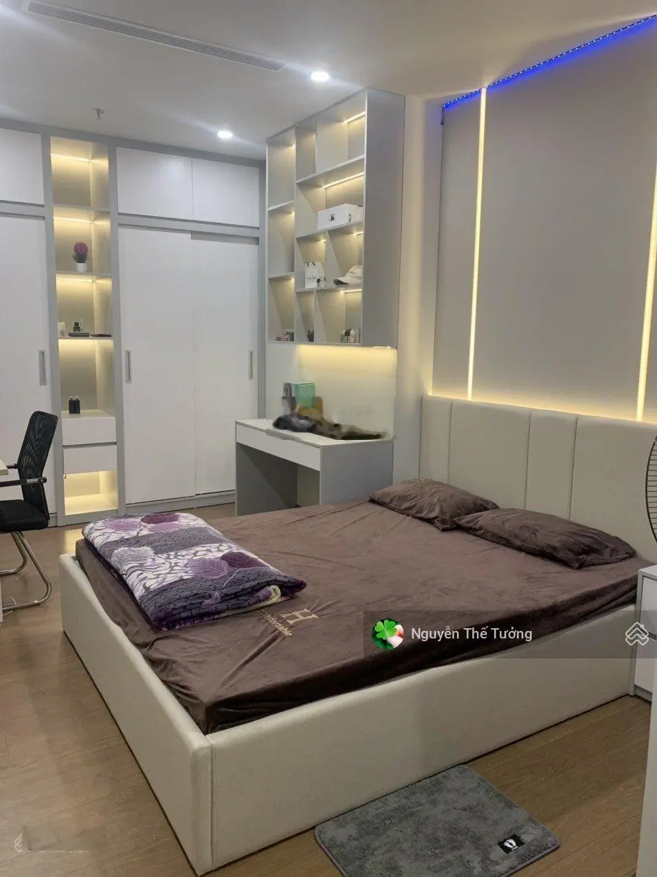Chính chủ gửi bán căn 3PN 2VS, DT 90m2, chung cư Viva Riverside giá 3,7 tỷ. LH: 0949 229 ***