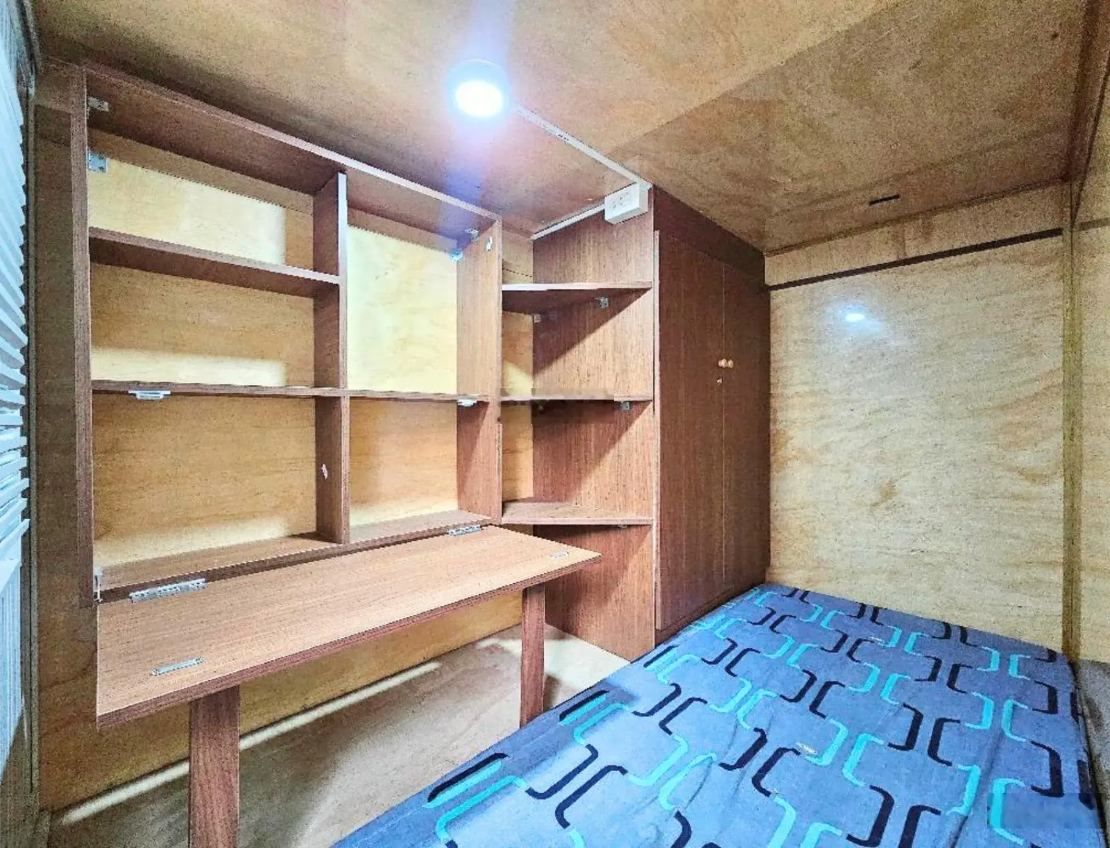 Lô góc mặt tiền lớn 7.5m đường xe tải-Lê Văn Việt, Q9- dòng tiền 75tr/th- 173m2 x 2 tấm- chỉ 12.xtỷ