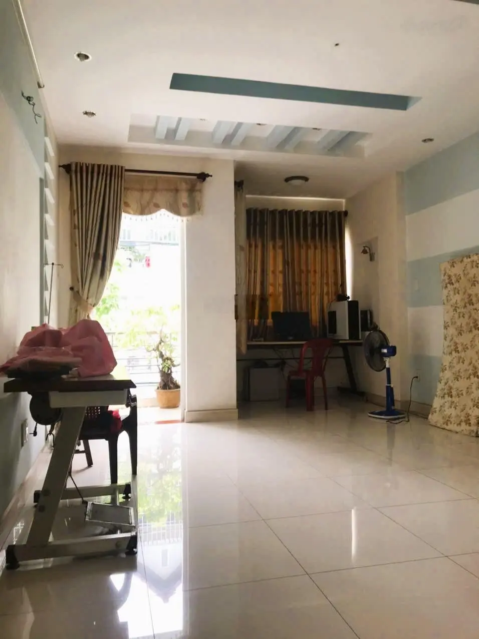 Bán Nhà đẹp vào ở ngay đường Lê Đức Thọ , 3 tầng , giá nhỉnh 8 tỷ , dt 76 m2