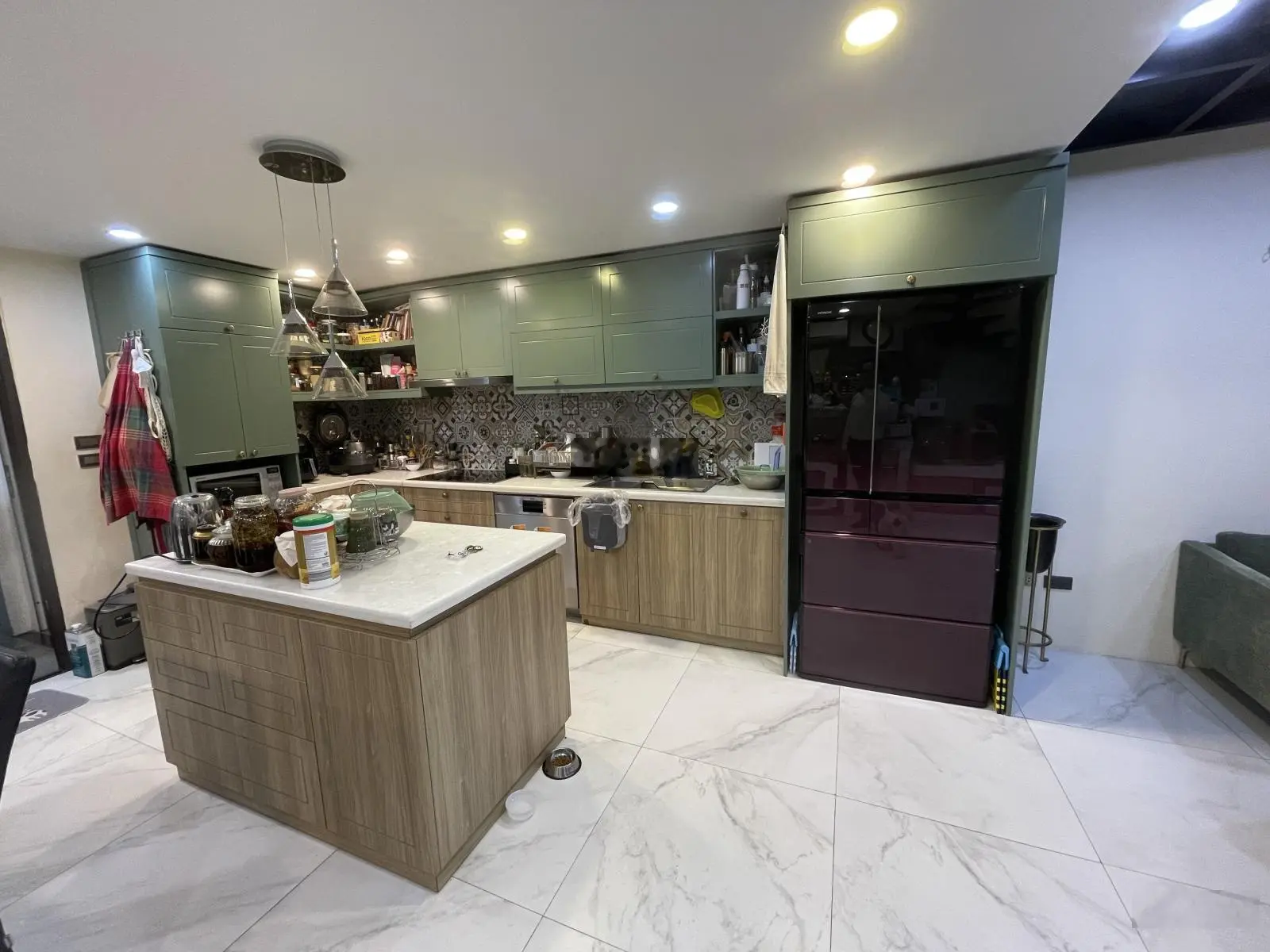 Căn nhà đẹp 3 ngủ ngõ xe hơi tránh nhau ở khu Âu Cơ, Tây Hồ bán giá rẻ