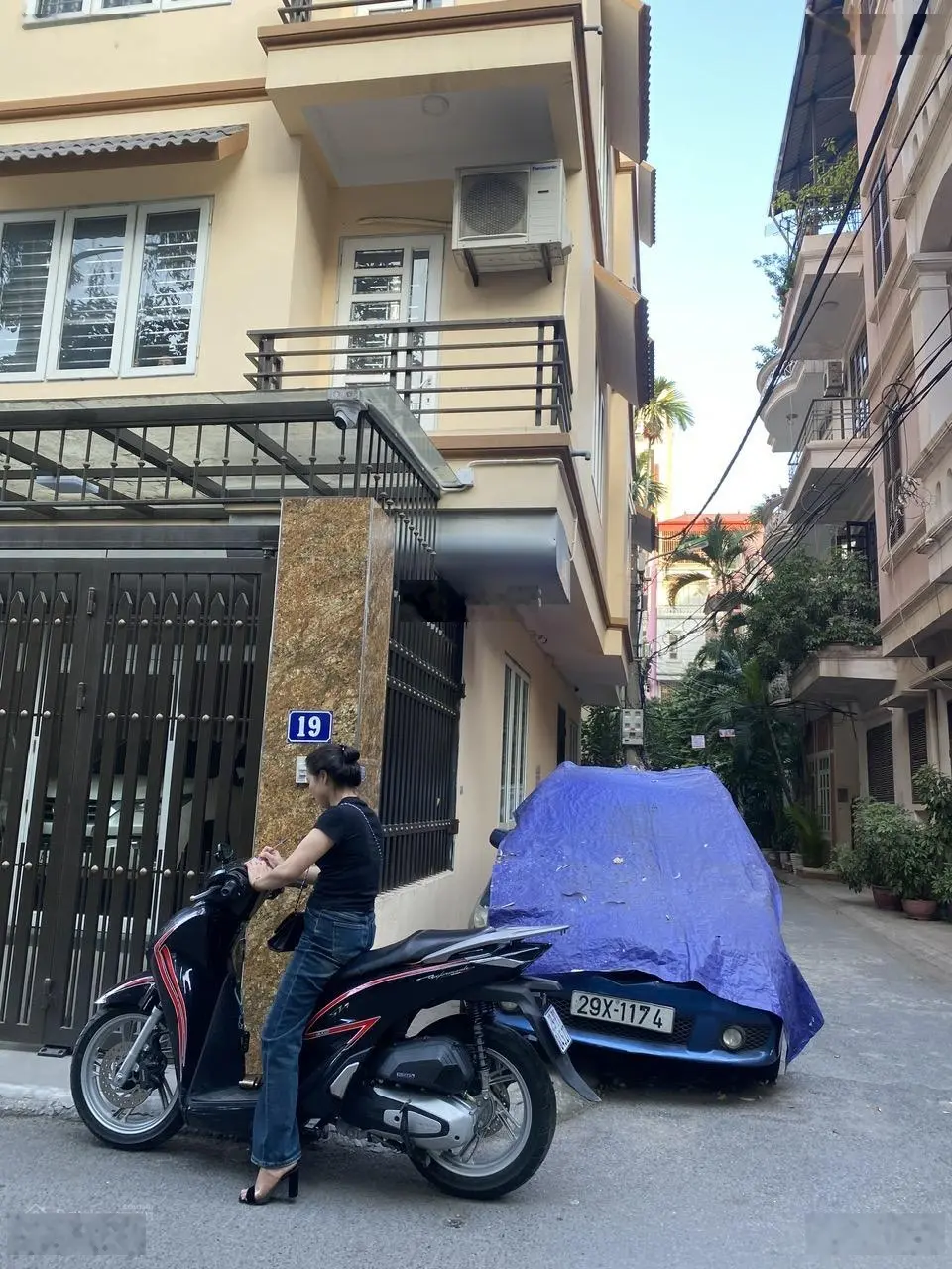 Nhà riêng nam từ liêm, 5 tầng lô góc - ngõ thông - ô tô - kinh doanh đỉnh cao, 40,5 m2, giá 12,5 tỷ