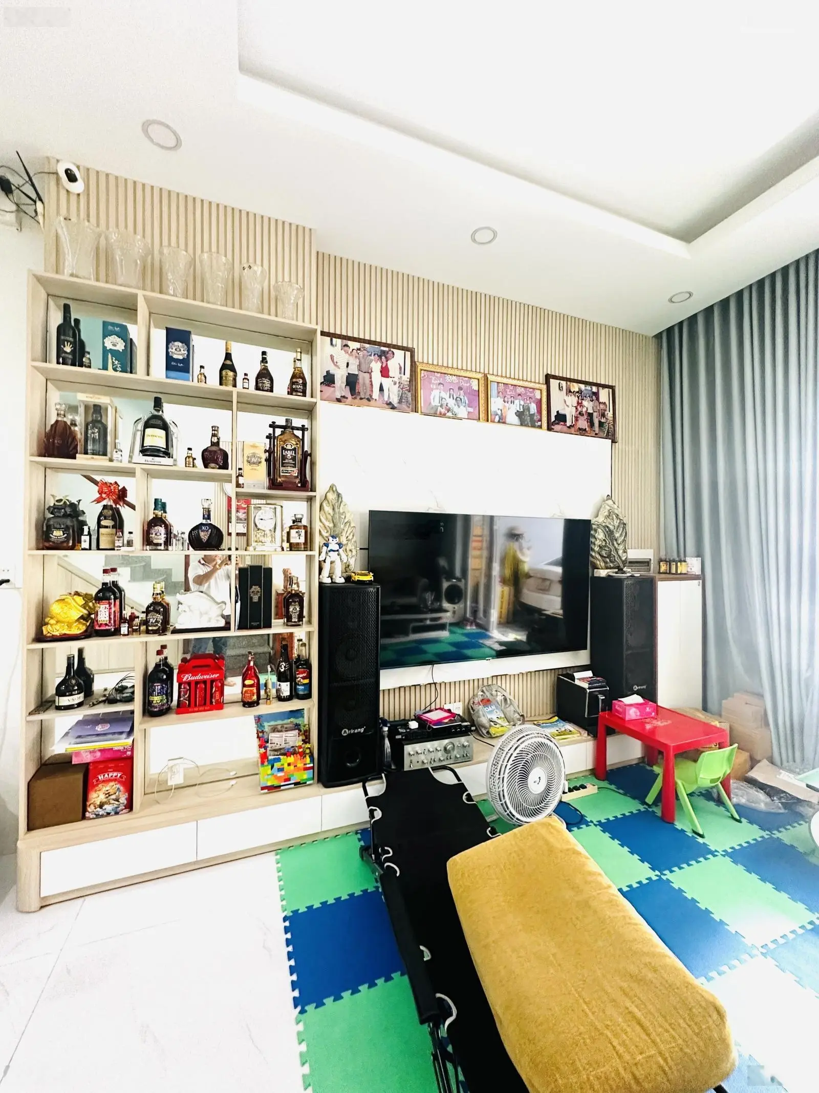 Nhà đẹp 3 tầng - Dọn vào ở ngay - Ô tô ngủ trong nhà - Hoàn công chuẩn