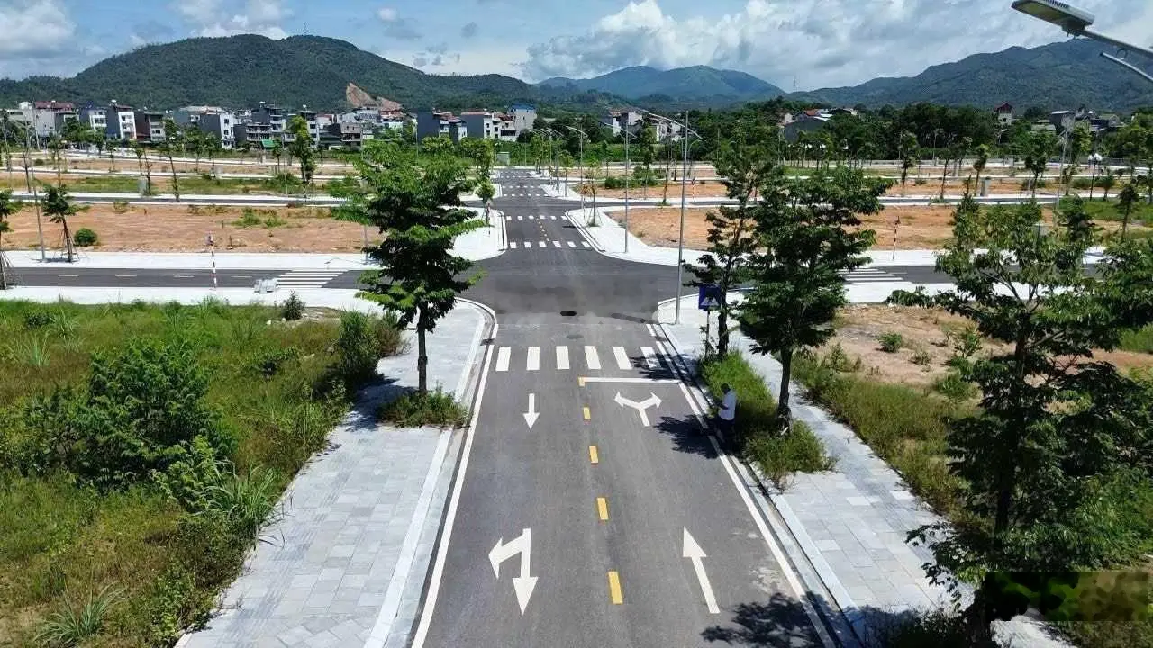 Bán đất biệt thự phố chợ Lương Sơn, giá chỉ 19tr/m2 HL; 0904 962 ***