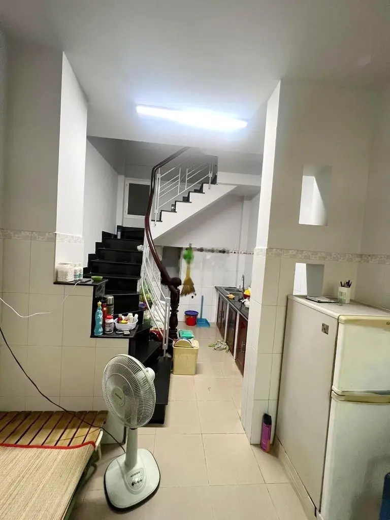 🔴Nhà mới 4 tầng (hoàn công đủ) hẻm thông đường Võ Văn Kiệt P5Q5