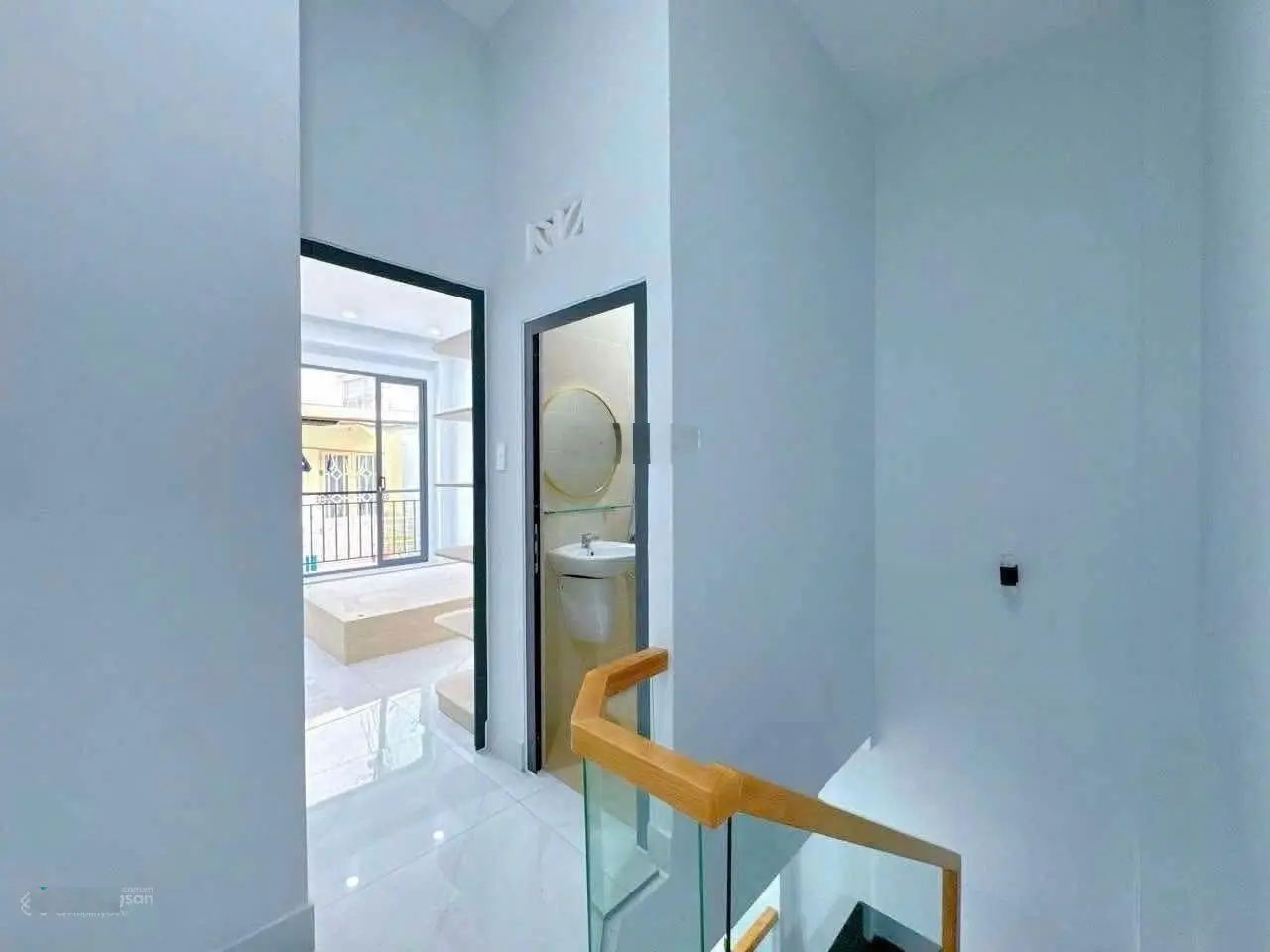 Nhà mới đẹp xvnt - gần chợ thị nghè, giáp q1- 39 m2 có 3pn, sẵn nội thất cao cấp - giá chỉ 4.9 tỉ