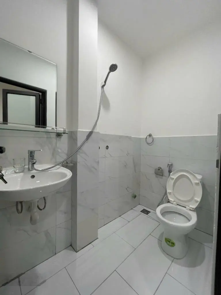 Bán nhà Trương Định - Gần ô tô - Dòng tiền khủng 500tr/năm - Full đồ. Giá: 7,6 tỷ. LH: 0779 548 ***