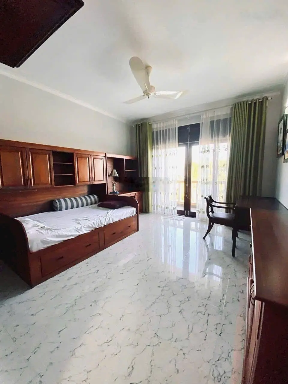Bán căn biệt thự VIP khu Domain Mũi Né diện tích 985m2 có hồ bơi
