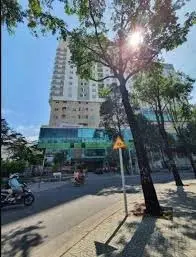 Bán chung cư H2 Q. 4, đường Hoàng Diệu, P9, Quận 4, 96m2, 2PN, 2wc, gần chợ xớm chiếu