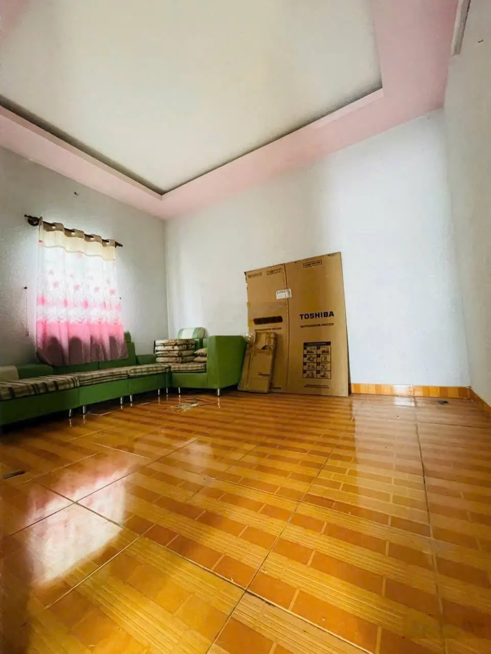 2 Căn nhà chung 1 sổ - 1 căn ở và 1 căn cho thuê -nhà cách đường Lê Thị Hà 200m