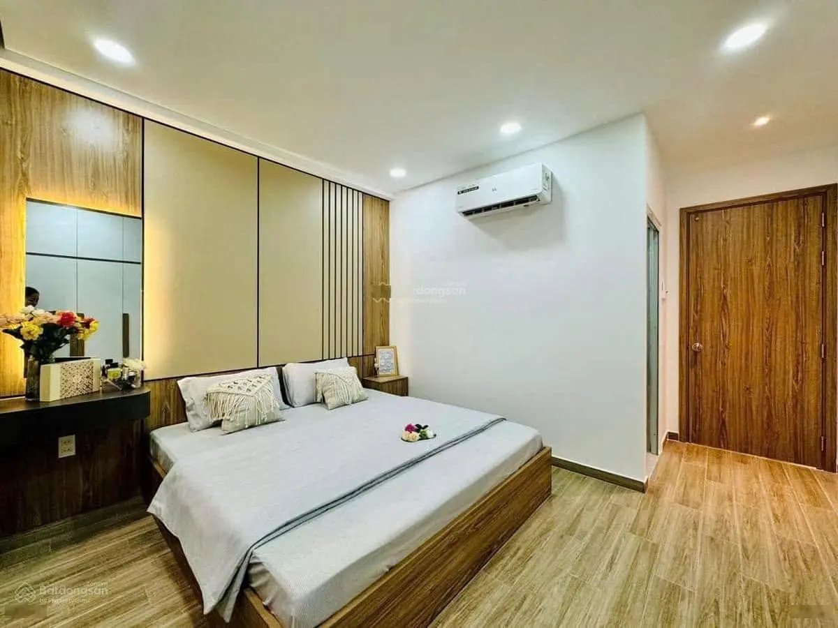 Giá siêu rẻ quận 7, đường bùi văn ba, chỉ 3 tỷ 550 - dt50m2, kc-5 lầu, nhà đẹp - sổ sẵn - hoàn công