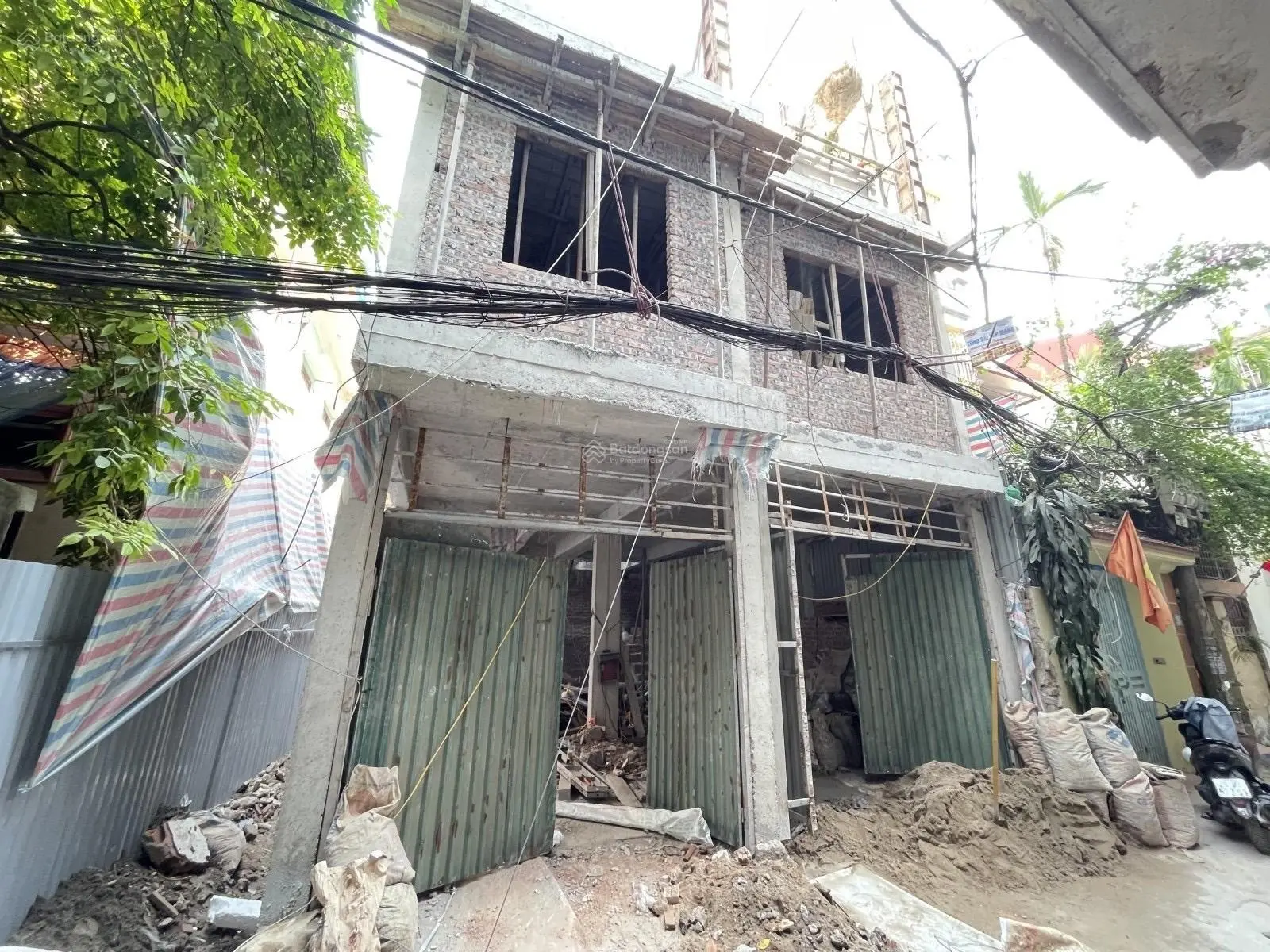 Bán nhà Tân Mai - Hoàng Mai - 5tỷ98 - sổ đỏ sẵn