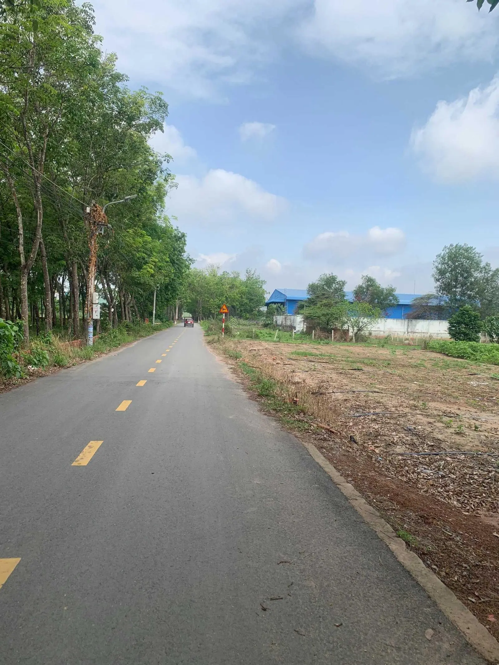 Chính chủ bán lô đất 218m2, thổ cư, đường nhựa 17m, liền kề KCN Vsip II - 1.1 tỷ
