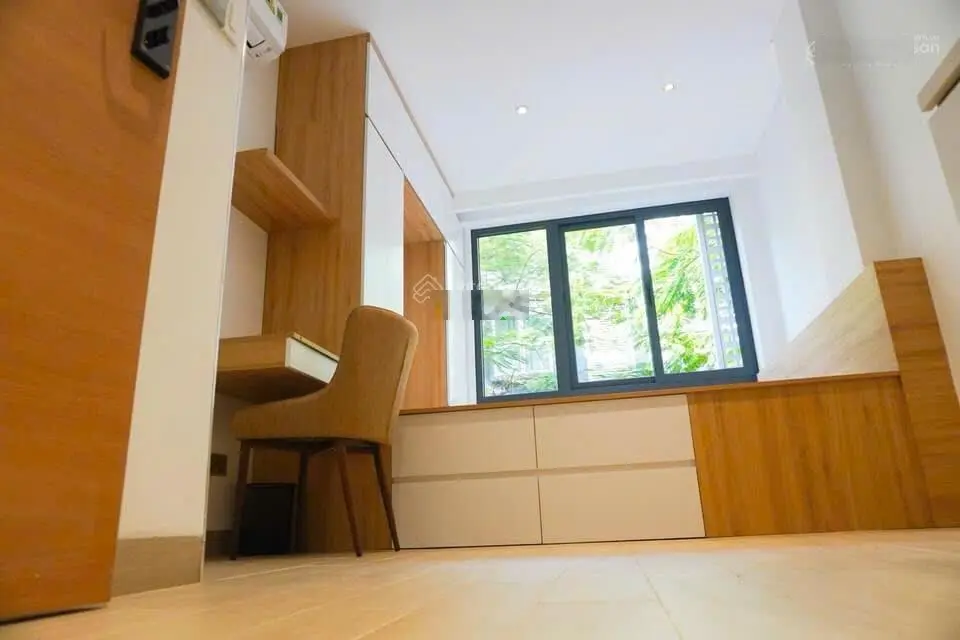 Bán căn R4-79 Hưng Gia, mt 6m, 1 hầm, 1 trệt 4 tầng, có thang máy, dòng tiền trên 70 tr/th