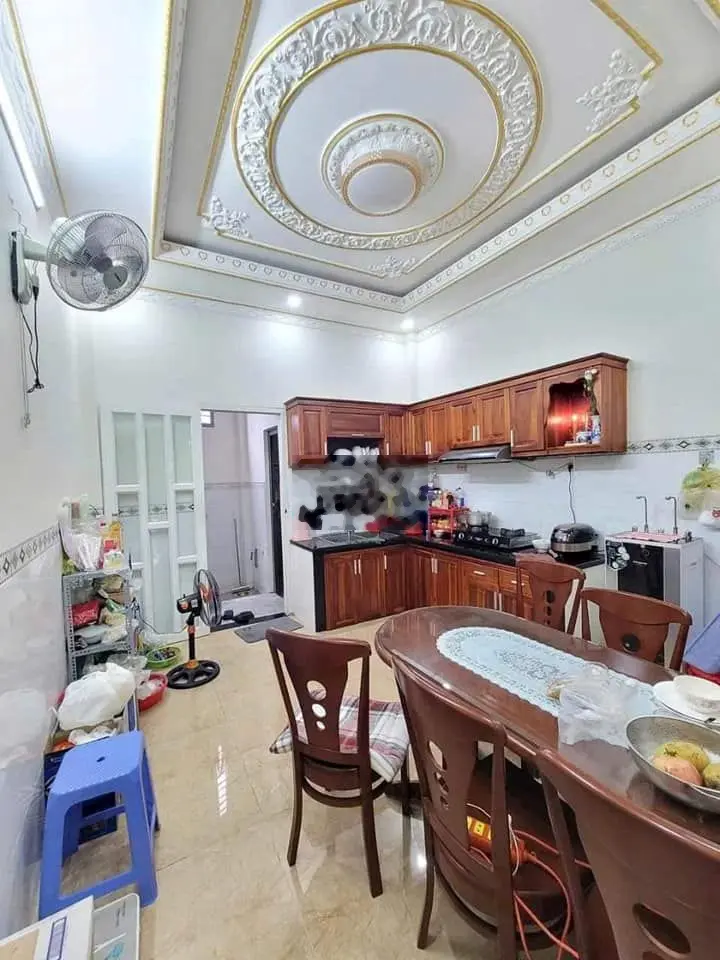 Bán nhà trêt lầu mặt tiền đ.trần quý cáp, dĩ an, dĩ an bình dương