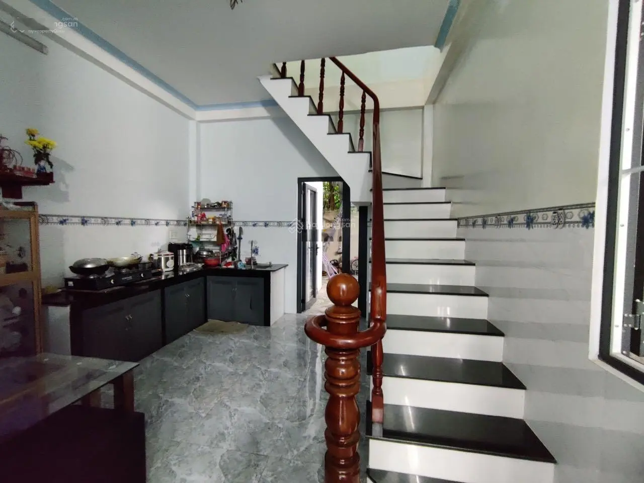 Nhà khu TĐC PHÚ CHÁNH PHÚ TÂN THỦ DẦU MỘT BÌNH DƯƠNG. Dt 5,5x20.3 phòng ngủ