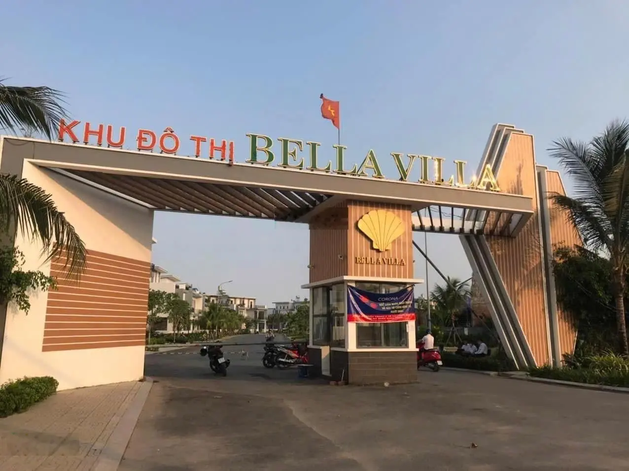Bán gấp nhà mặt phố Bella Villa, 2,55 tỷ, 85m2, 3PN, 3WC