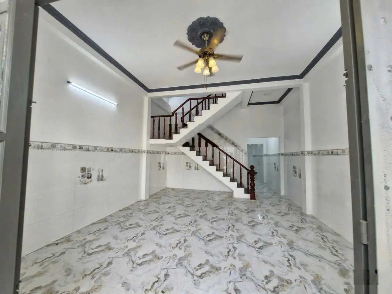 Bán nhà riêng tại thị trấn Cần Giuộc, 3 tỷ vnd, 90m2, 4 pn, 2 pt