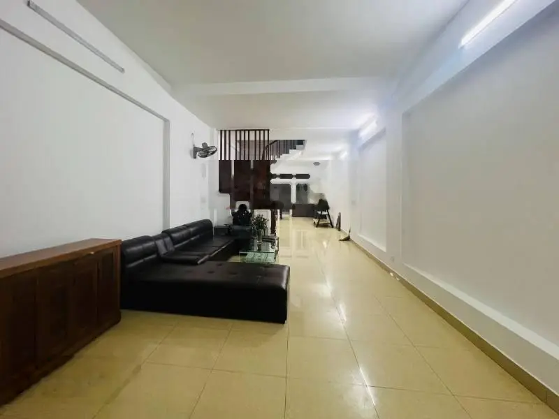 Chính Chủ bán nhà Định Công, Hoàng Mai, Hà Nội DT 120m2 x 4T đủ đồ, ô tô vào nhà giá 16 tỉ