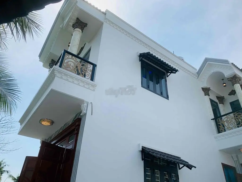 Biệt Thự 10x20 Gần Trung Tâm Hành Chính Hóc Môn