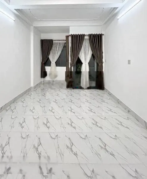 Bán nhà Đường Hoa Lan, Phường 7, Phú Nhuận DT 48m2. SHR, pháp lí chuẩn. Giá 2,2 tỷ