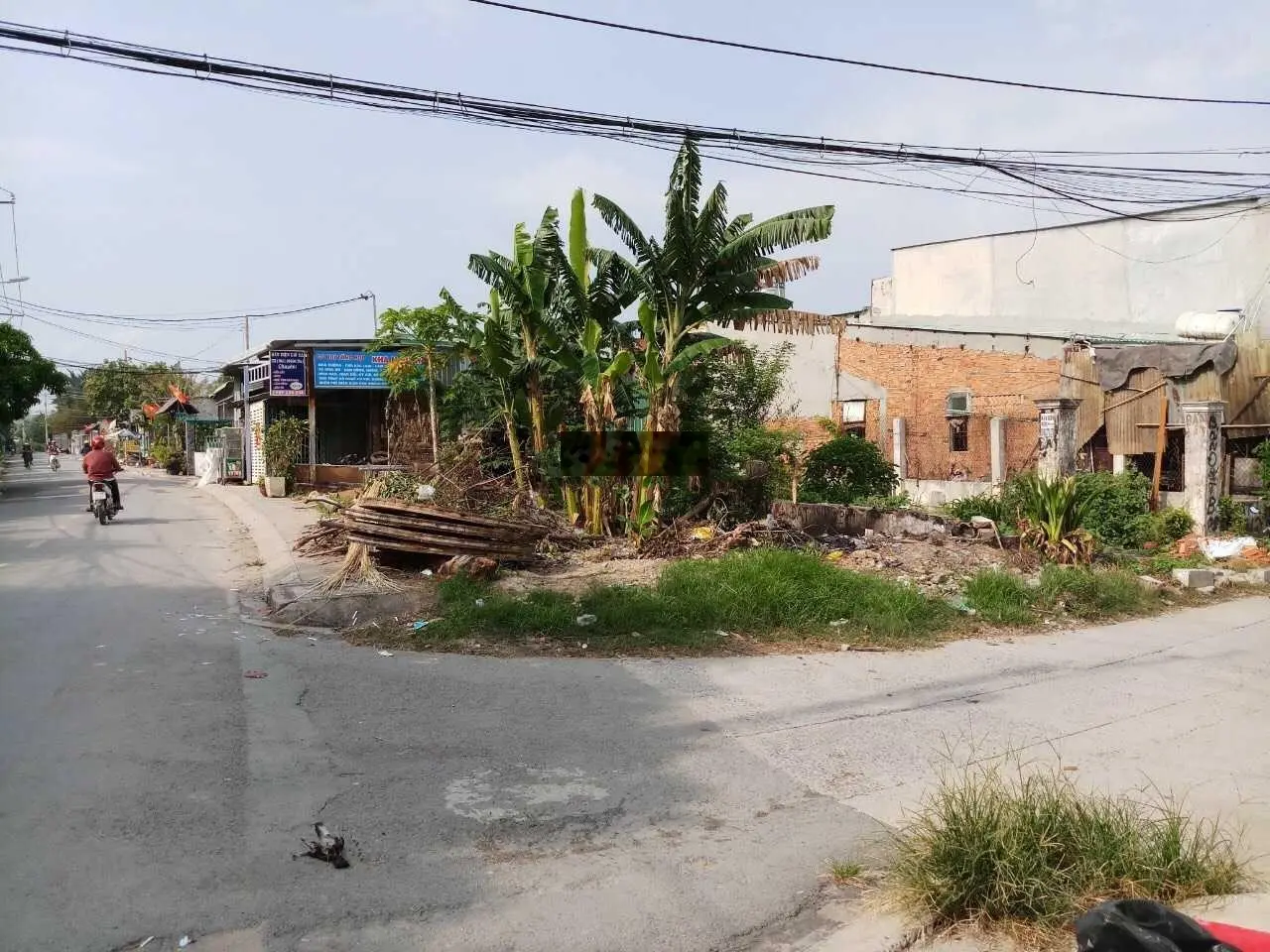 Bán gấp lô đất chính chủ ở đường Lý Thuờng Kiệt 100m2 giá 1tỷ7 cách QL22 chỉ 1p đi xe sổ riêng