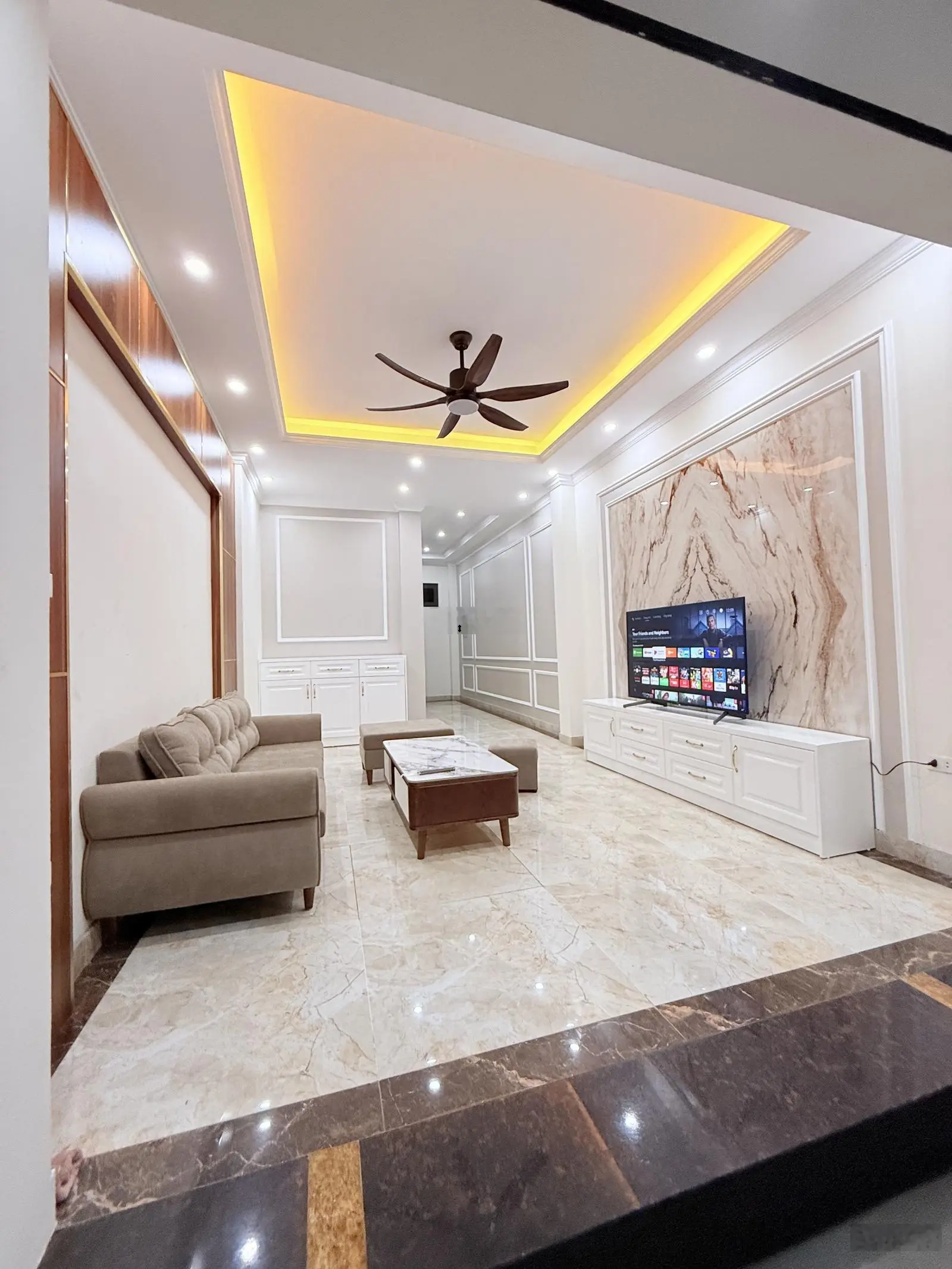 CHỊ ÁNH GỬI EM BÁN CĂN NHÀ 38m2 VẠN PHÚC, ngõ thông oto, 10m ra mặt phố, vị trí 10đ không có nhưng