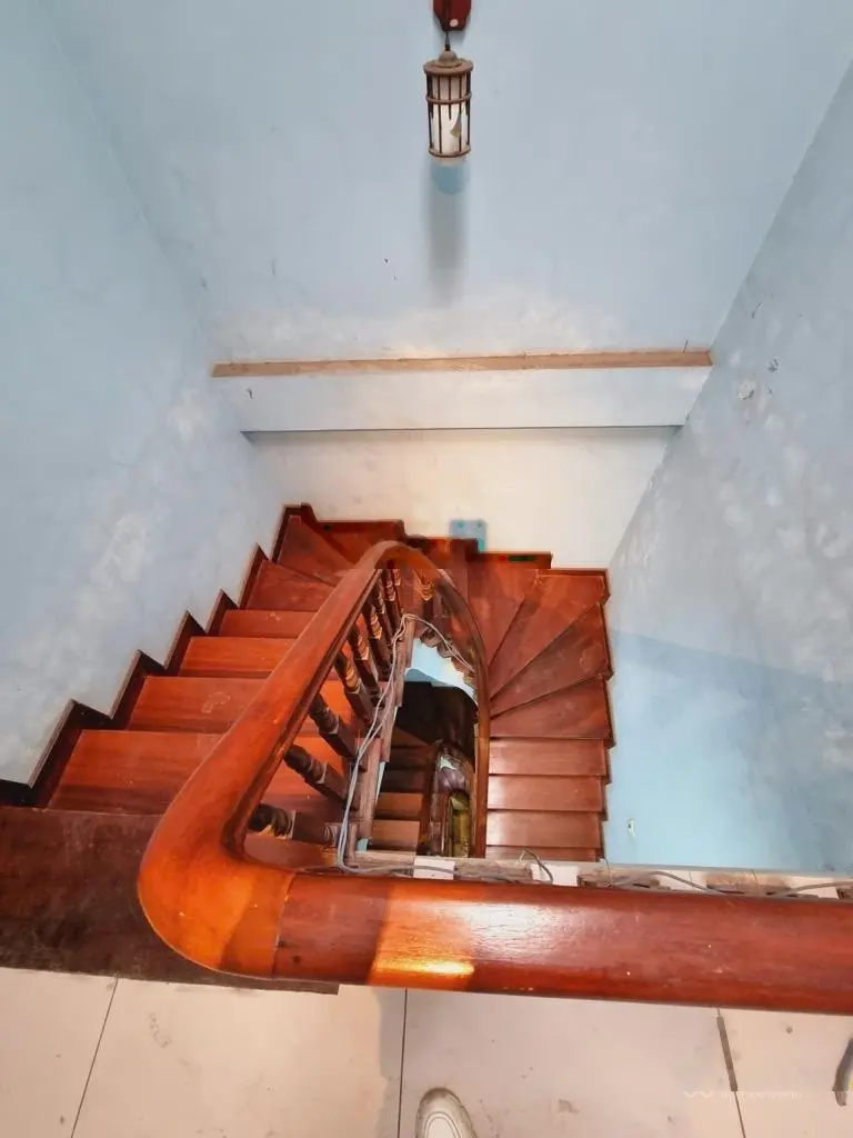 Bán gấp 4 tầng, dân xây Mễ Trì Thượng ô tô cách 15m, giá: 7,25 tỷ, LH: 0968371359 Em Tú