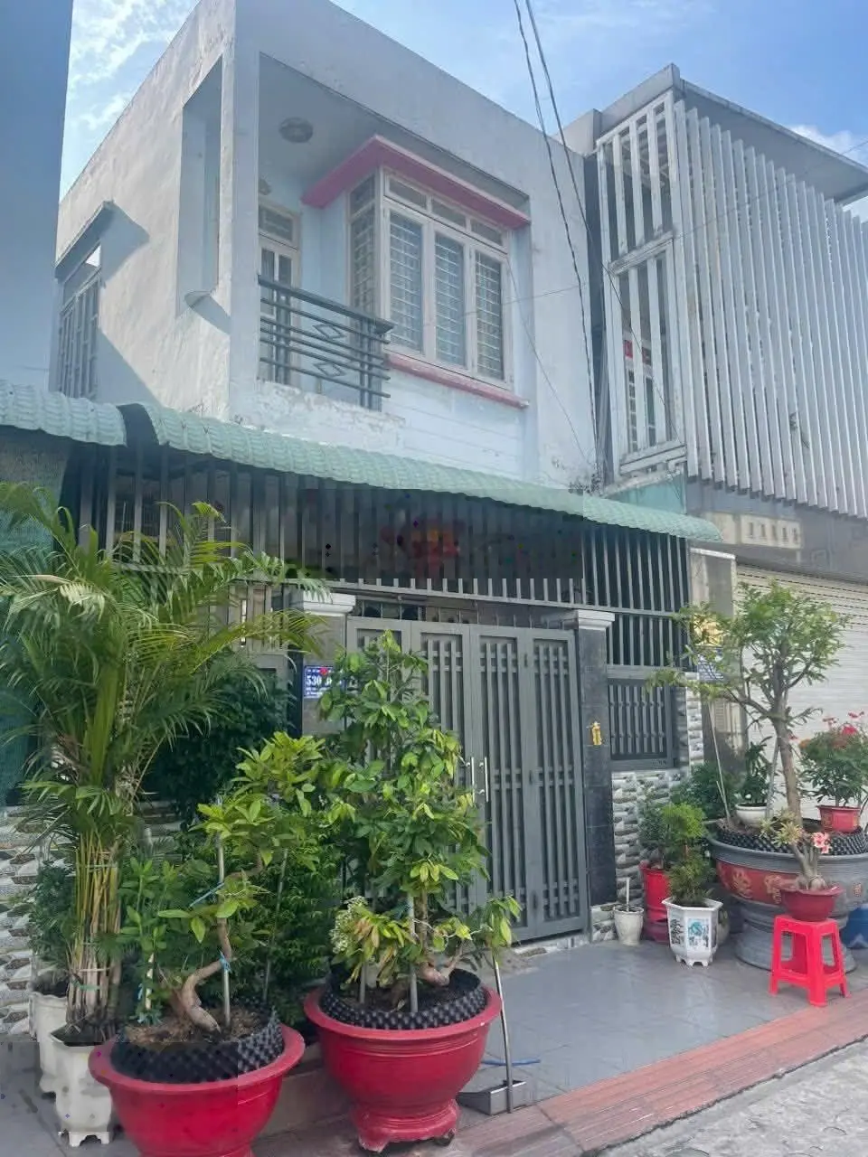 Nhà 1 trệt 1 lầu KDC đường rộng, cây xanh, vỉa hè cách ngã tư Chiêu Liêu 300m