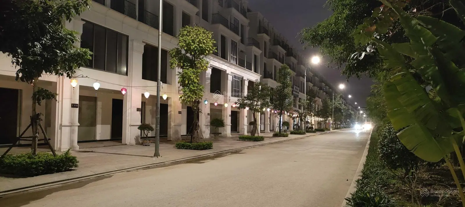 Bán nhanh căn đại lộ Hoàng Gia và thảo viên trục chính Hinode Royal Park 1x tỷ