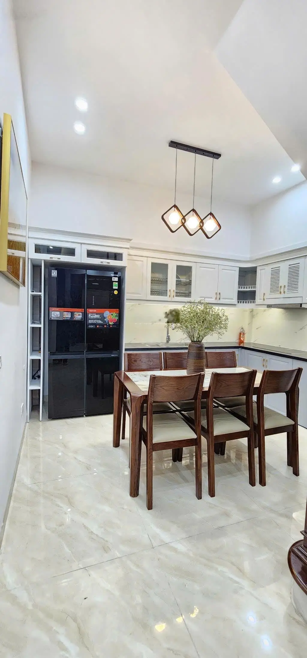 Siêu phẩm Hoàng Mai, 37m2, 4 tầng, ngõ 2m, 100m ô tô, full nội thất xịn sò - 7.8 tỷ