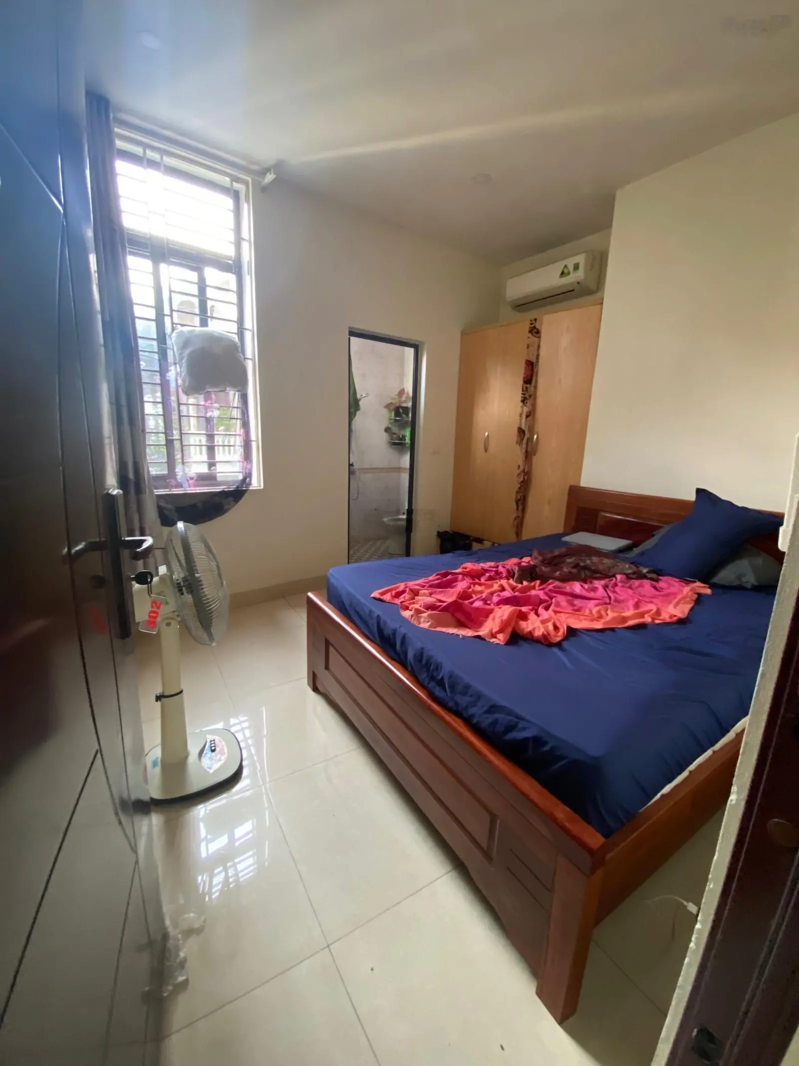 Bán nhà ngõ 9 Đặng Thai Mai, Tây Hồ: 74m2 x 5 tầng, mặt tiền 6m