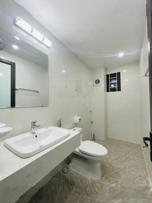 Cần bán gấp nhà đẹp dân xây lô góc phố Kim Ngưu - Hai Bà Trưng gần phố hơn 6 tỷ