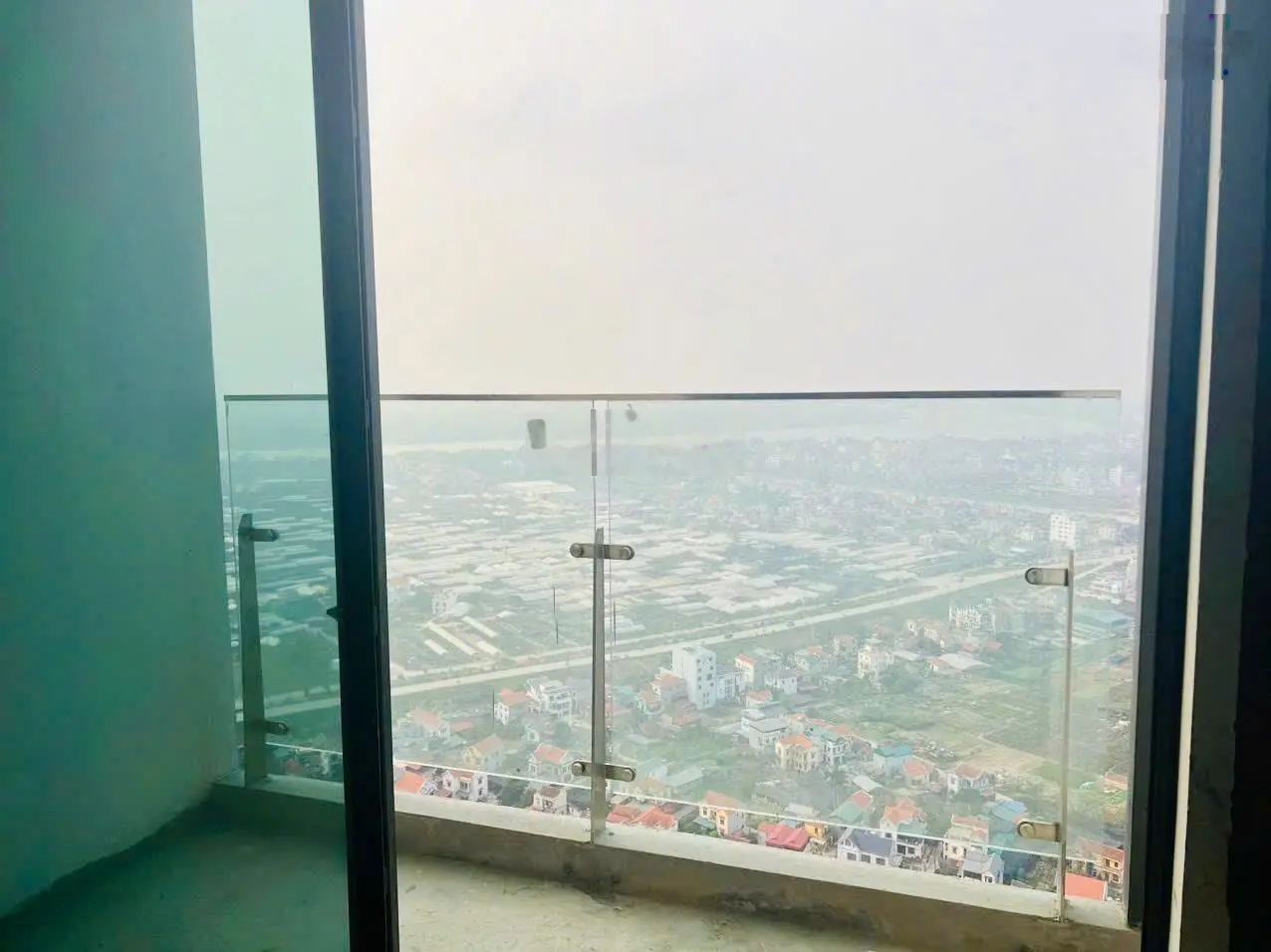 Bán duplex, penthouse Sky Oasis trần cao, full kính ngắm hoàng hôn, view sông Hồng