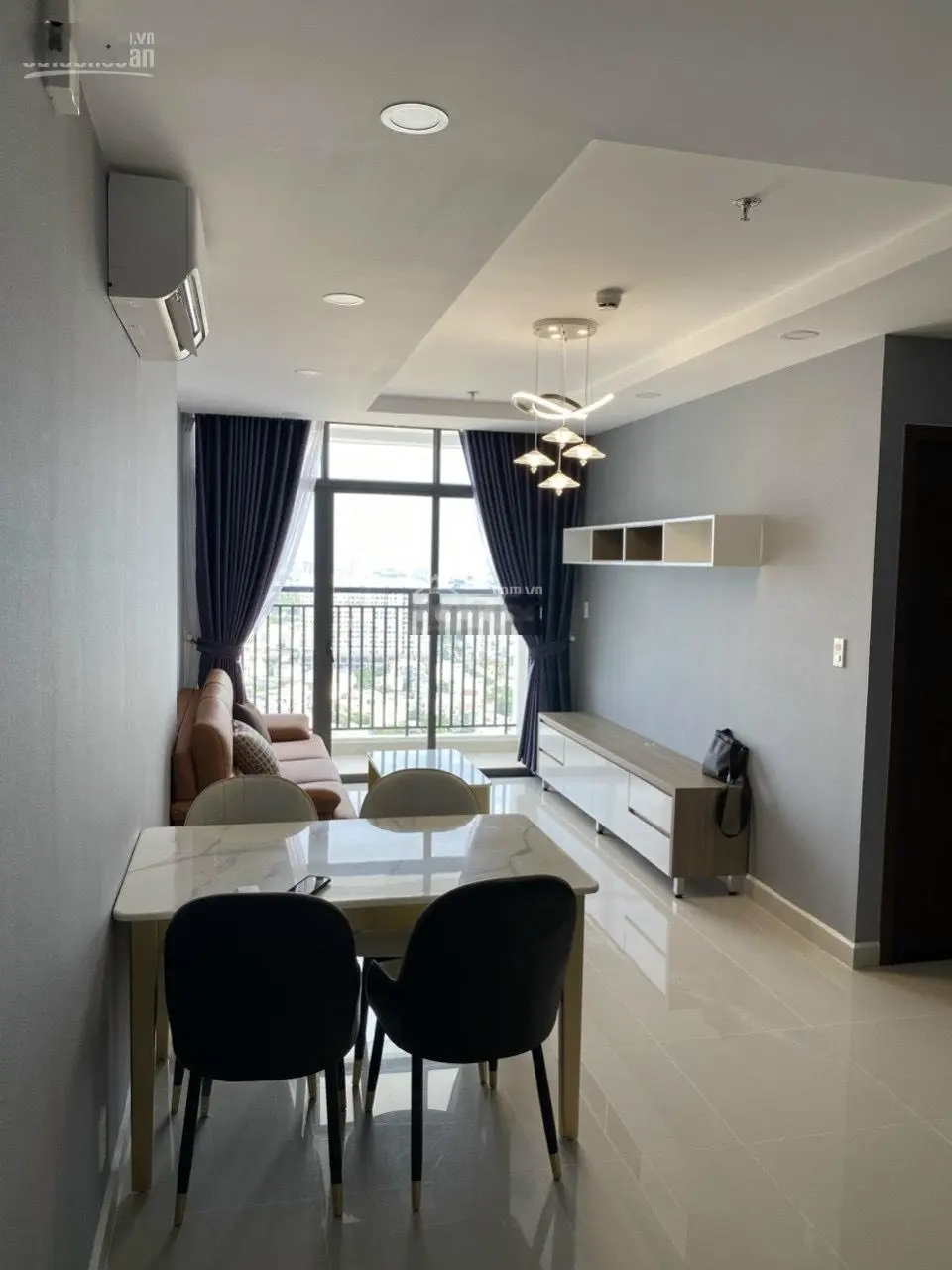 Chính chủ BÁN CH Phú Đông Premier 68m2 GIÁ 2,38 TỶ. View tầng cao thoáng mát. LH: 0932 139 ***