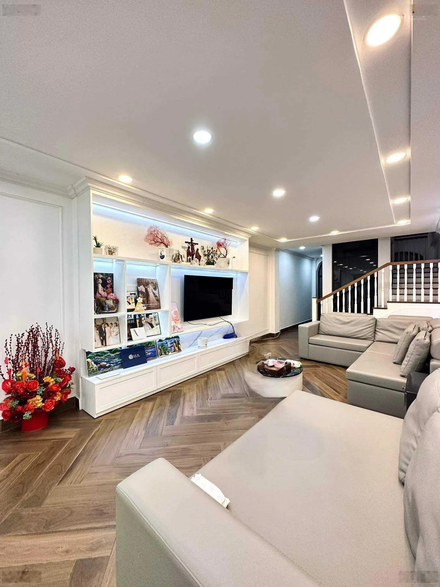 Bán gấp nhà! Hẻm xe hơi 6m. Hoàng Hoa Thám - Bình Thạnh. Ngang đẹp(5x23m)113,8m2. 2T + 4PN. 19,5tỷ