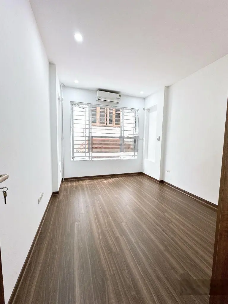 Bán nhà riêng tại đường tứ liên, giá siêu tốt,chỉ 12,5 tỷ vnd - 46m2, 4 pn, 4 pt