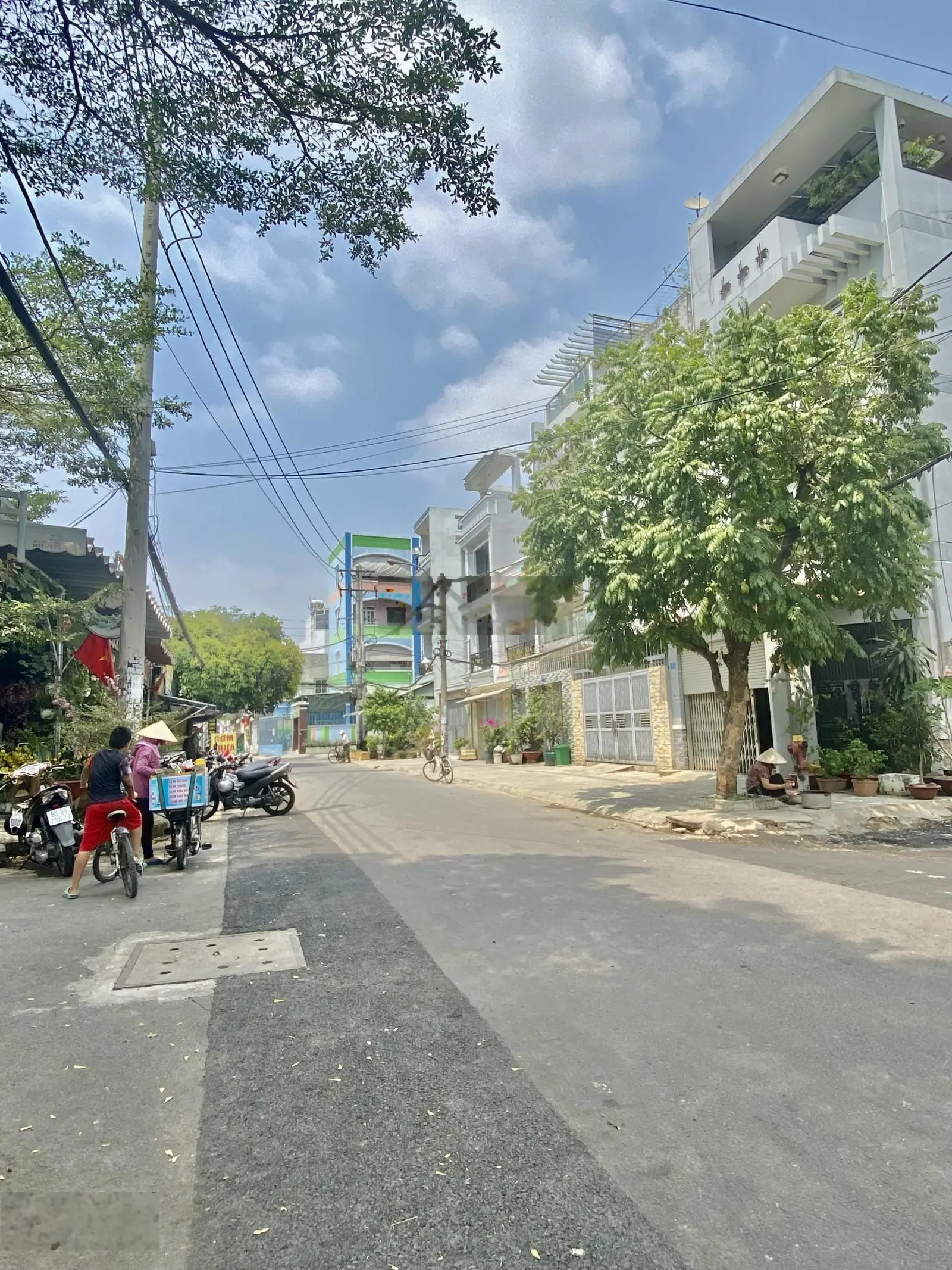 Bán nhà MT đường xe tải tránh, CoopMart Bình Triệu, 5x20m, sổ riêng, giá 9.6 tỷ