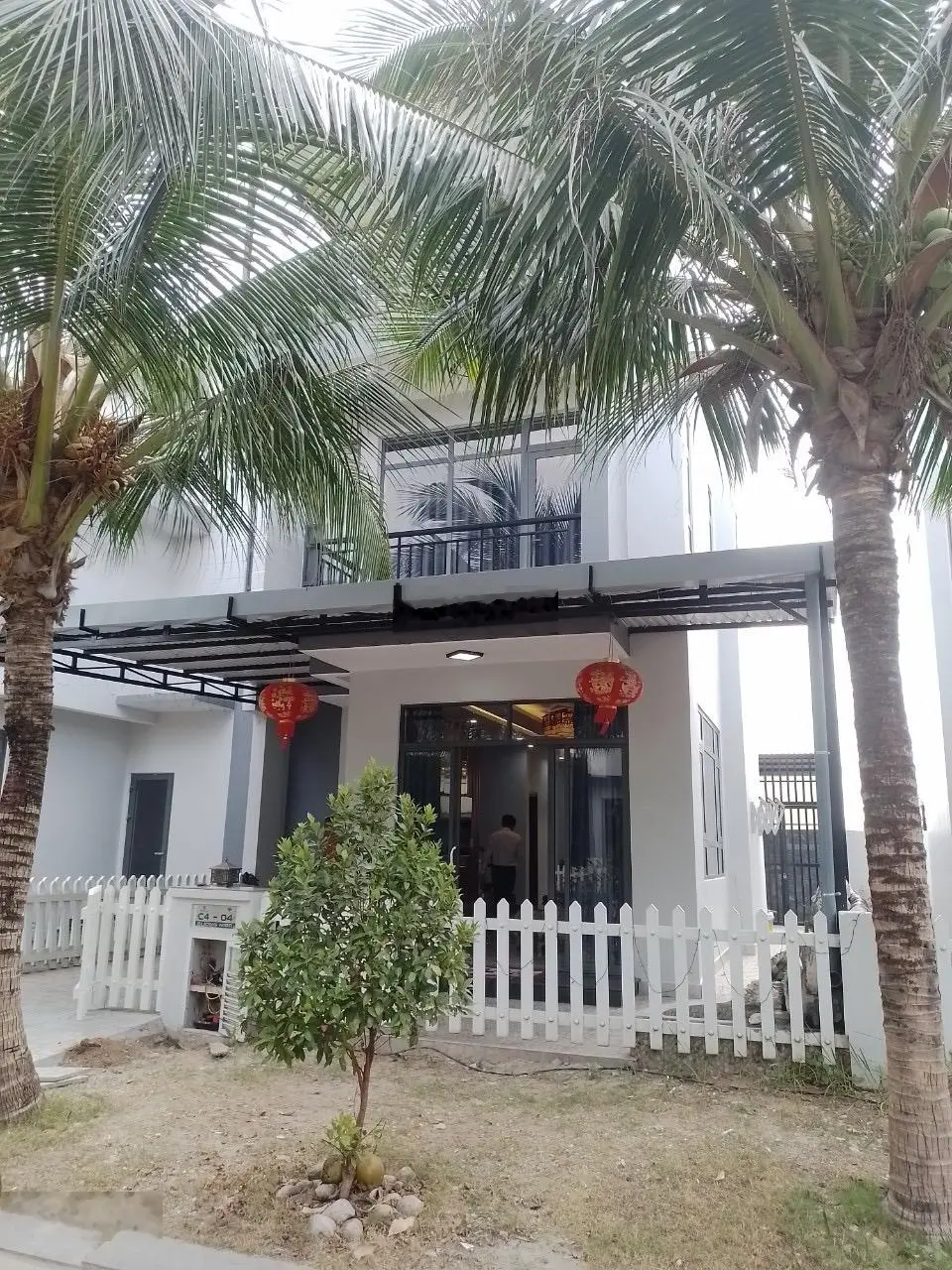 Biệt thự có sổ hoàn công giá 3,3 tỷ LH 0973 013 ***