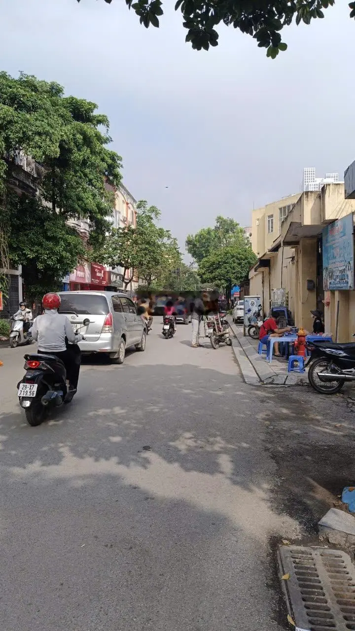 Bán mảnh đất Phú Lãm, Hà Đông, HN lô ô tô đỗ cửa DT 43m2, MT 3.9m x giá 3.9 tỷ
